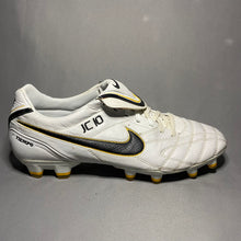 Load image into Gallery viewer, Joe Cole - Nike Tiempo FA Cup Final worn
